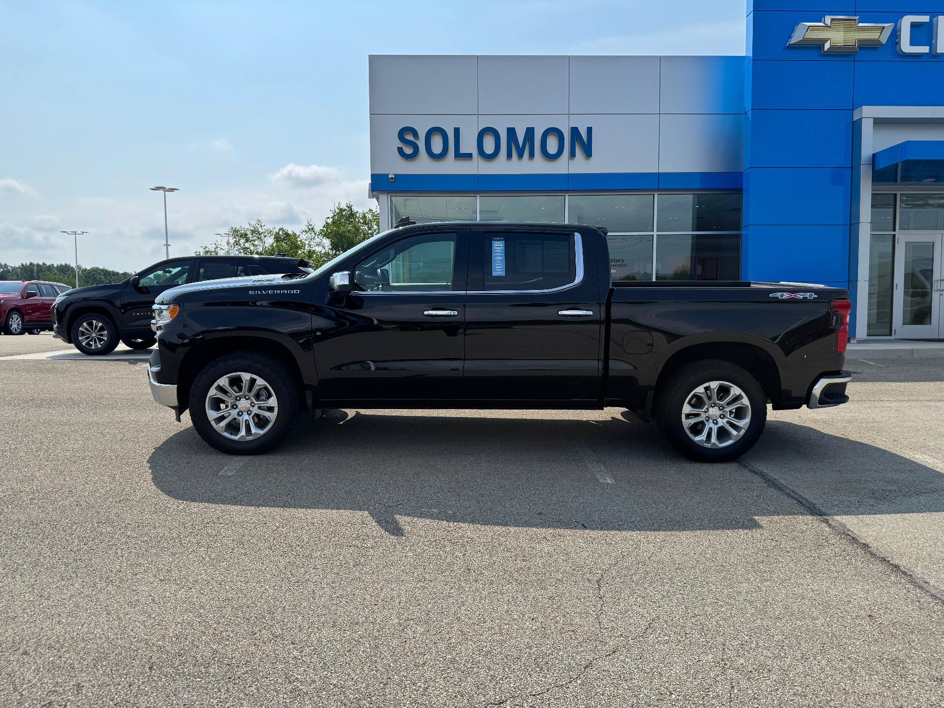 Certified 2023 Chevrolet Silverado 1500 LTZ w/ LTZ Convenience Package II AWD/4WD image 2