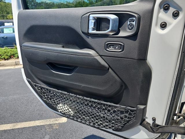 Used 2023 Jeep Wrangler Unlimited Sahara w/ Cold Weather Group AWD/4WD image 27