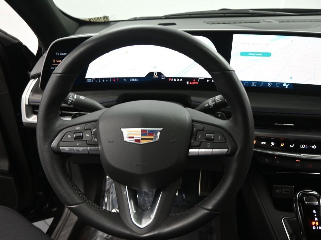 Used 2024 Cadillac XT4 Sport image 9