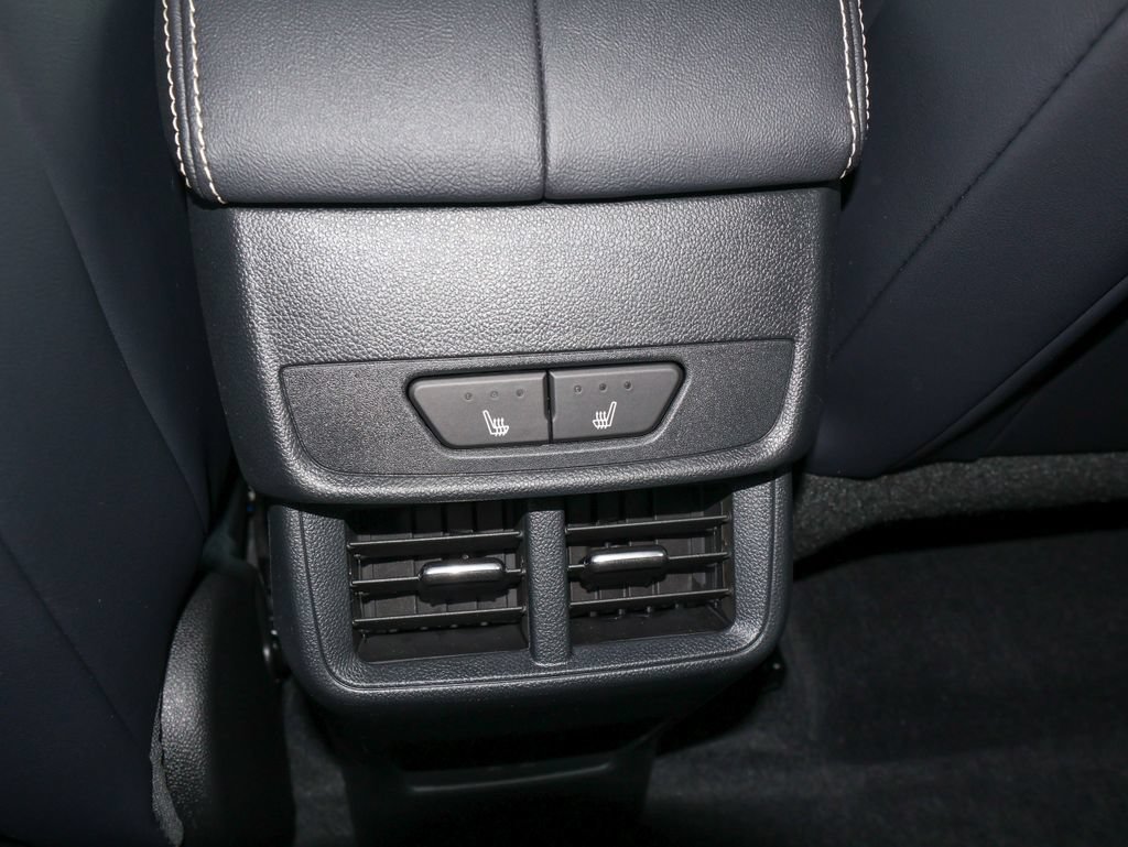 New 2027 GMC Terrain Elevation w/ Elevation Premium Package AWD/4WD image 11