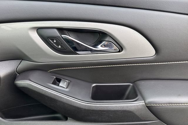 Used 2020 Chevrolet Traverse RS image 22