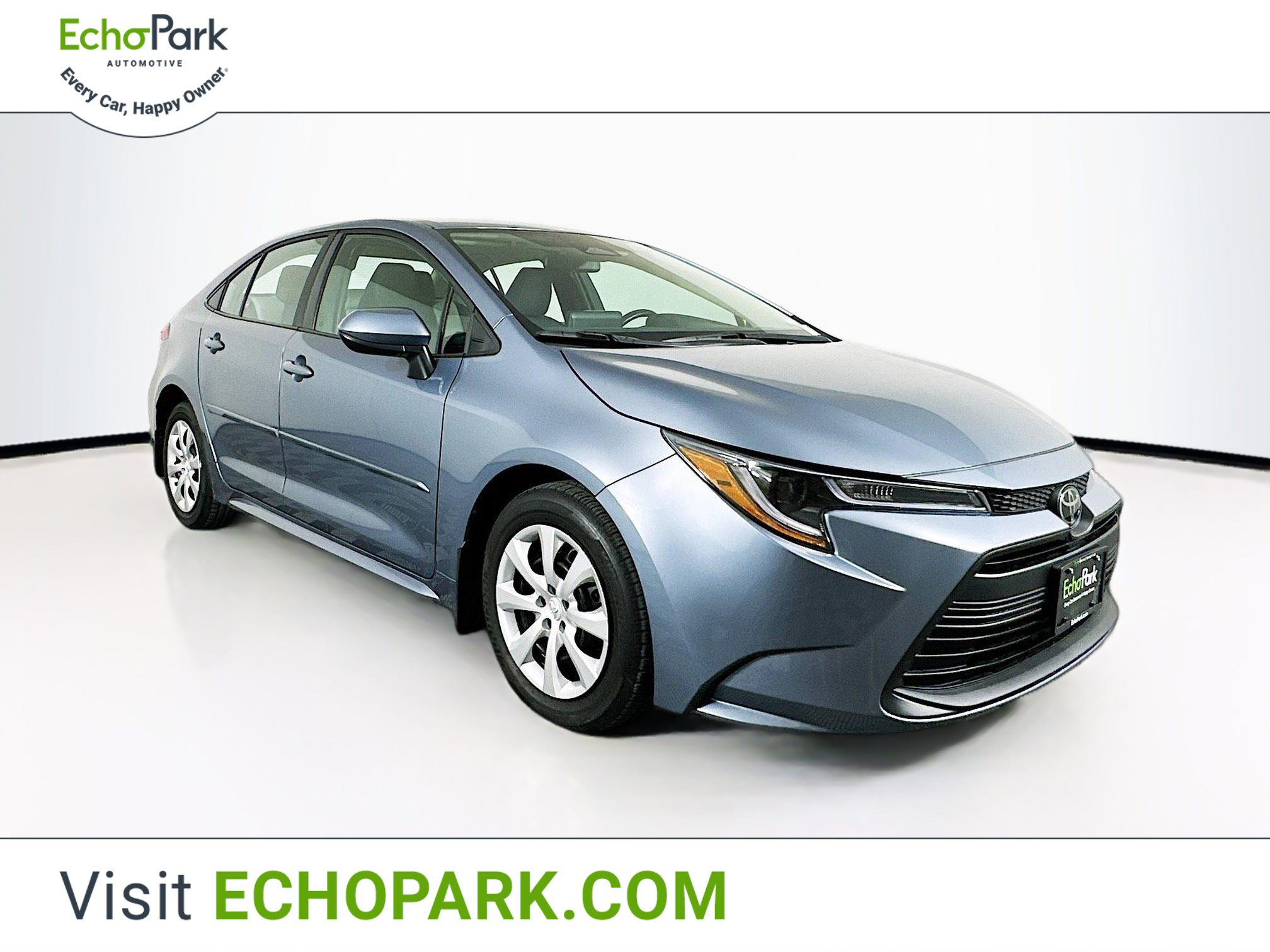 Used 2025 Toyota Corolla LE image 1