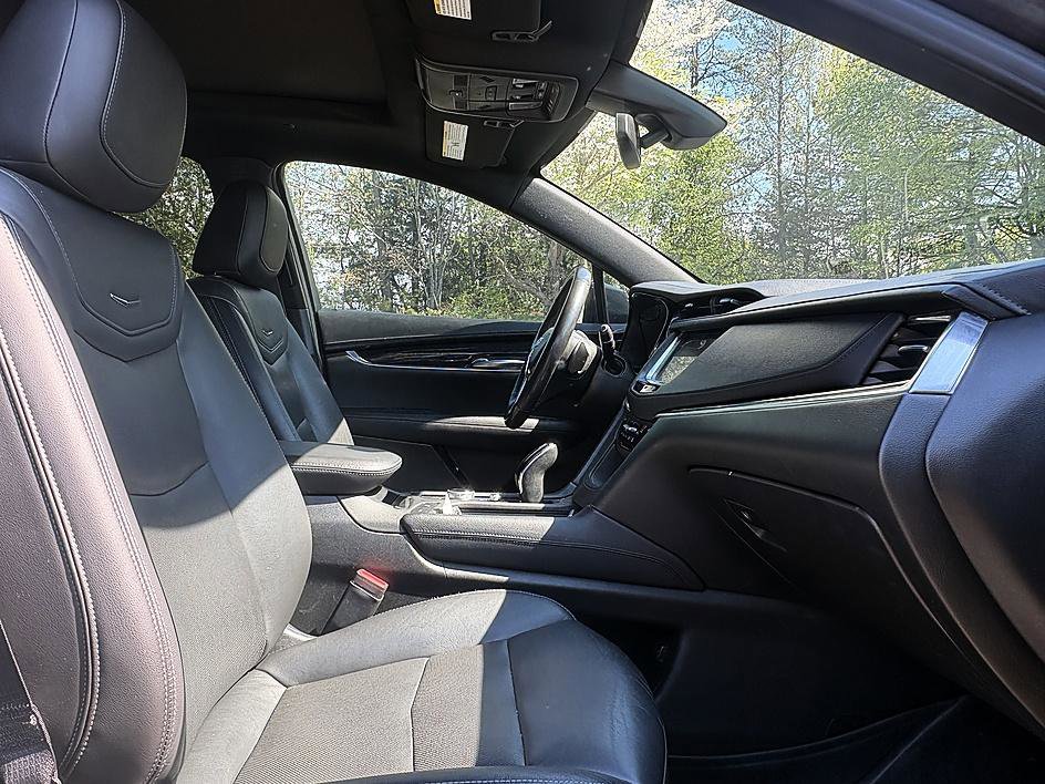 Used 2020 Cadillac XT5 Premium Luxury image 13