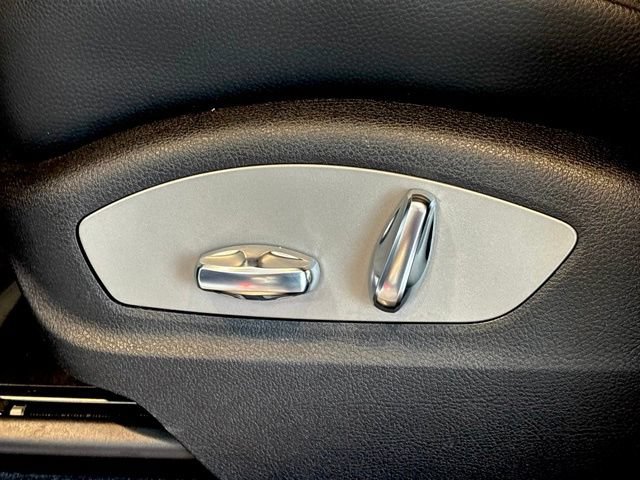 Used 2022 Porsche Macan S AWD/4WD image 23