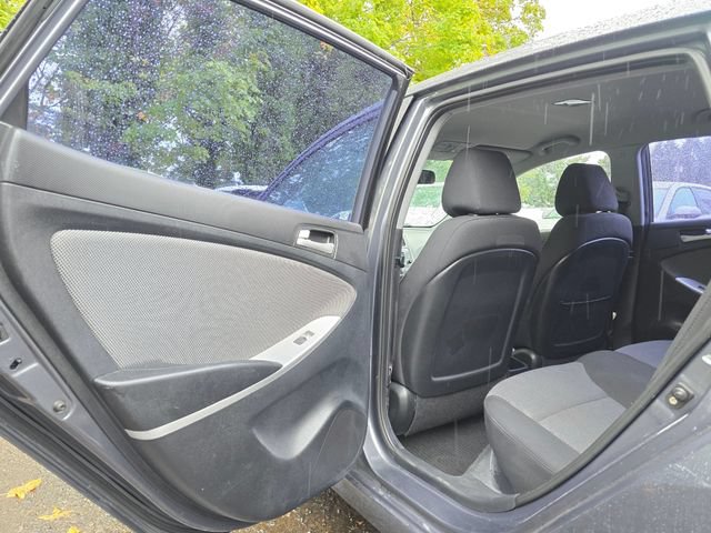 Used 2012 Hyundai Accent GS FWD image 15