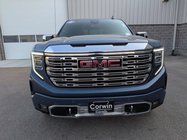 Used 2025 GMC Sierra 1500 Denali w/ Denali Reserve Package AWD/4WD image 8