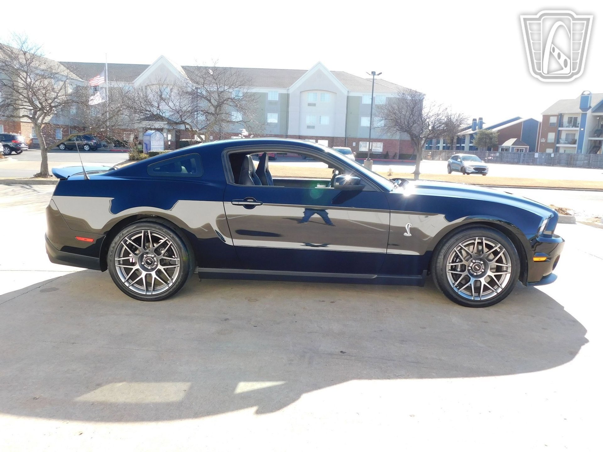 Used 2012 Ford Mustang Shelby GT500 w/ SVT Performance Pkg image 6