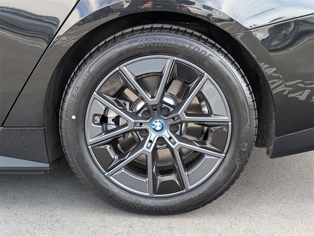 Certified 2023 BMW i4 eDrive35 image 31