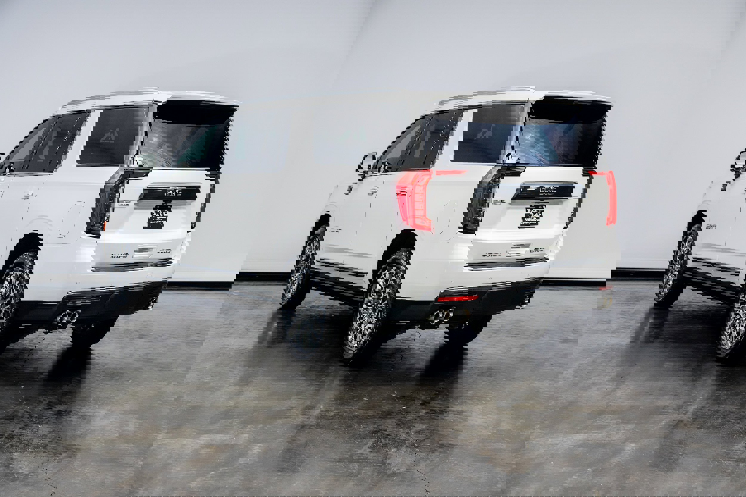 Used 2023 GMC Yukon XL Denali Ultimate image 17