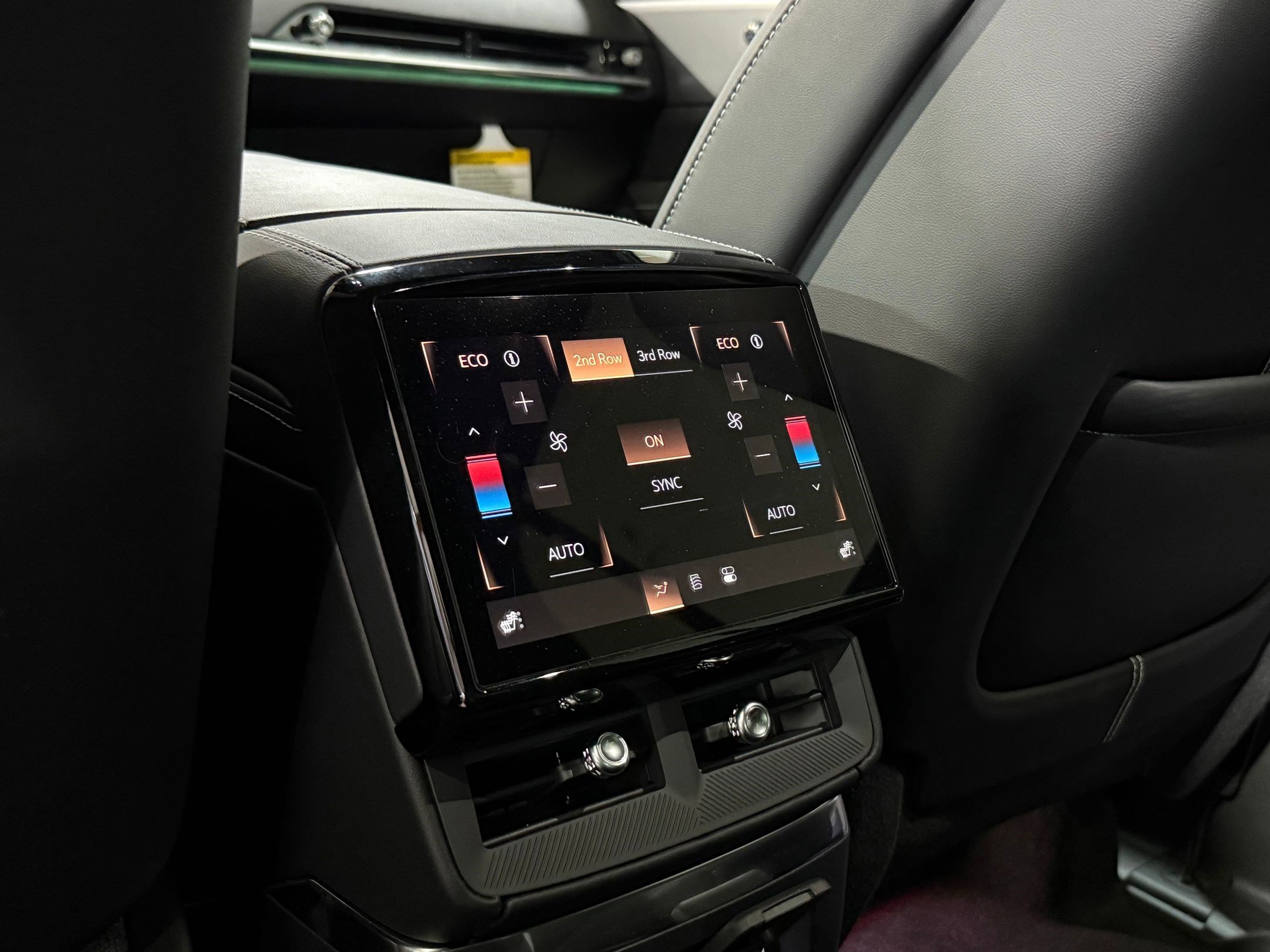 New 2026 Cadillac Vistiq Sport image 43