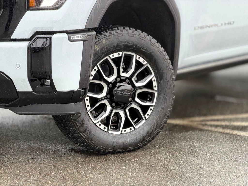 New 2026 GMC Sierra 2500 Denali Ultimate w/ Max Trailering Package image 2