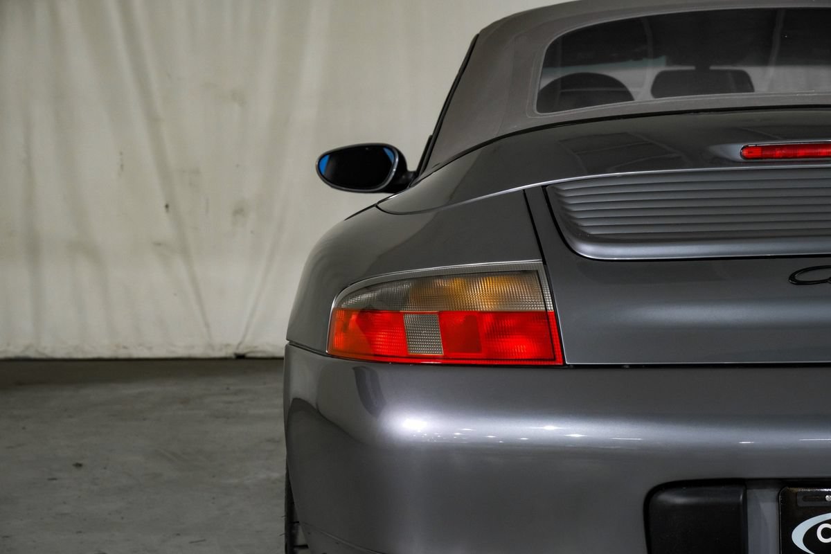 Used 2001 Porsche 911 Carrera RWD image 34