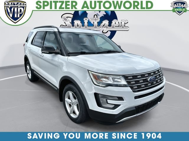 Used 2017 Ford Explorer XLT w/ Equipment Group 202A AWD/4WD image 1