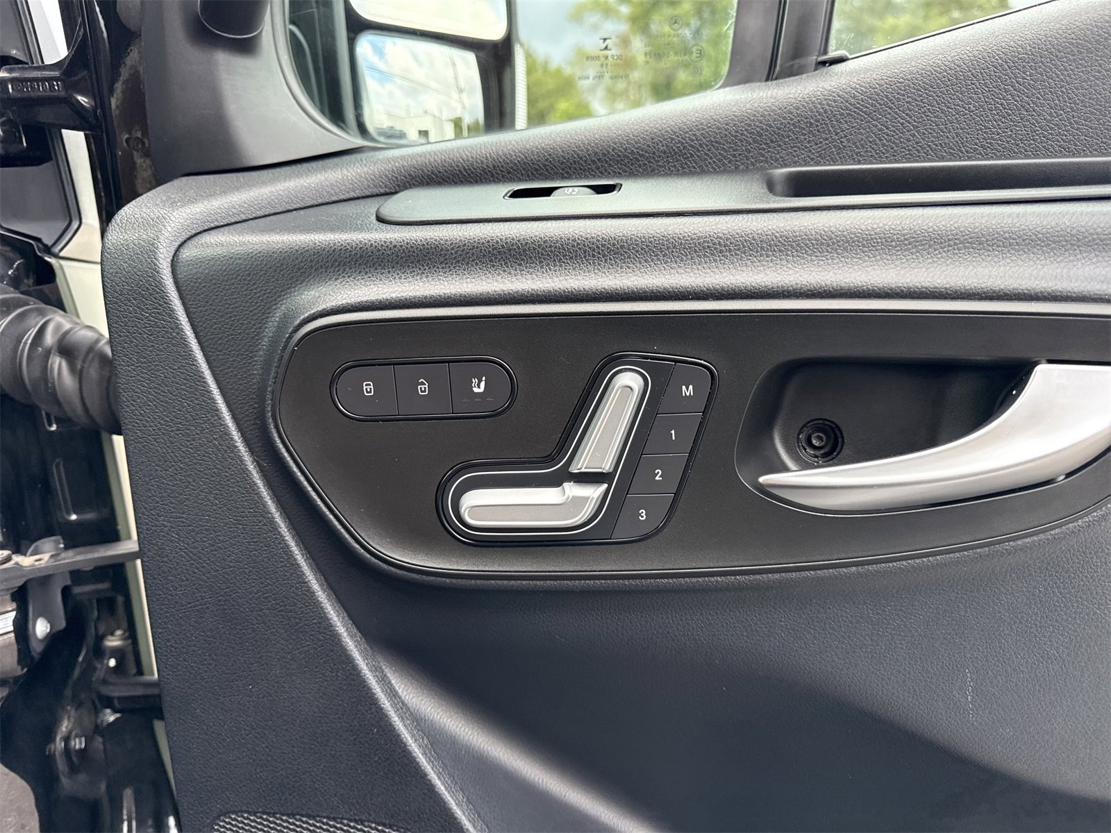 Used 2019 Mercedes-Benz Sprinter 2500 image 23