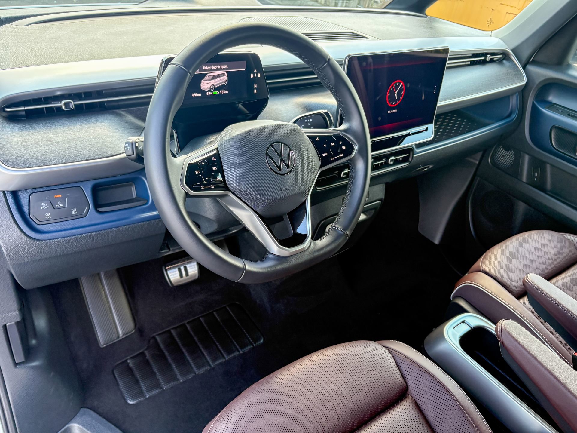 Used 2025 Volkswagen ID. Buzz Pro S RWD image 25