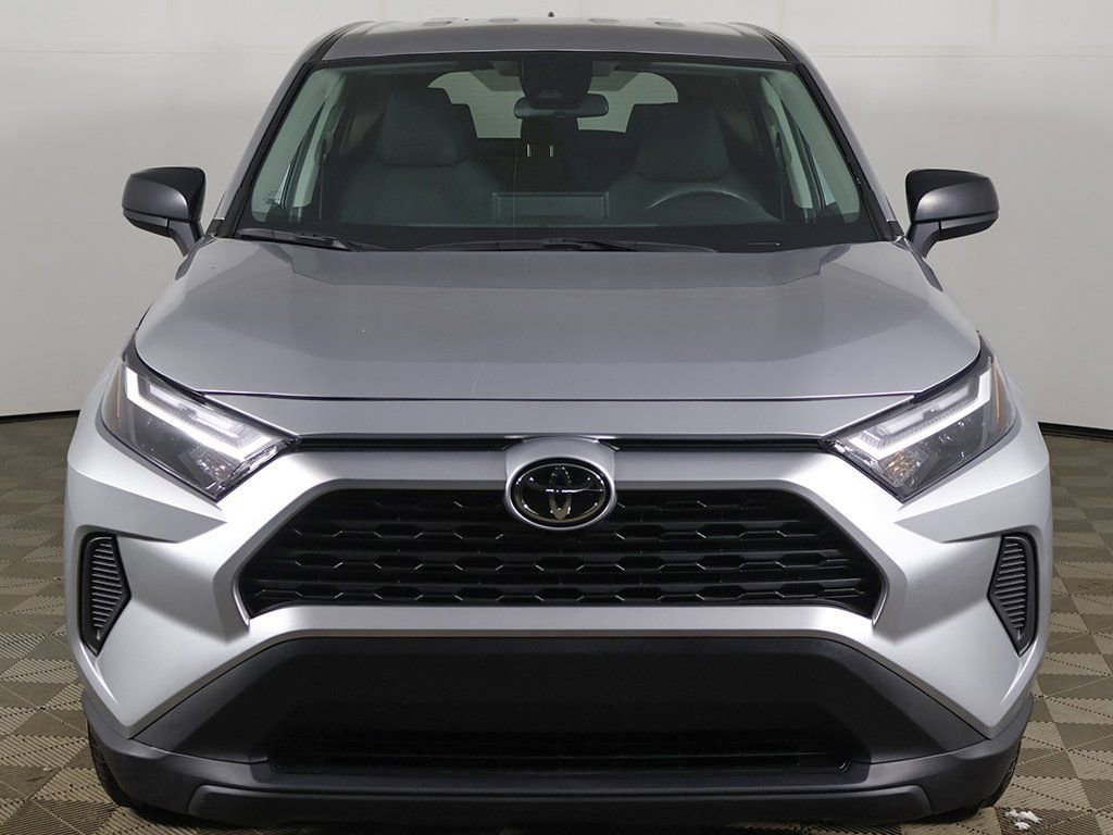 Used 2024 Toyota RAV4 LE image 8