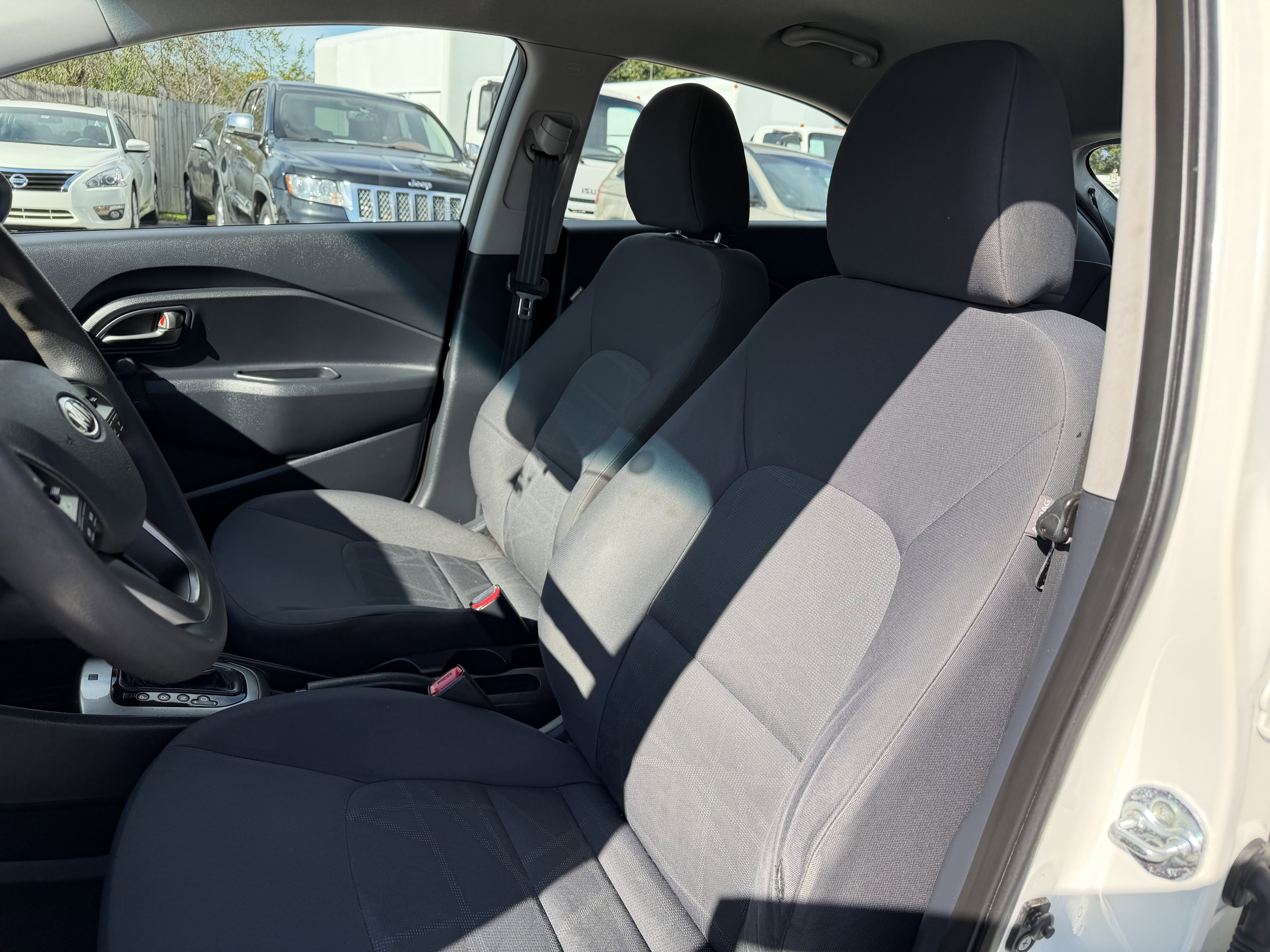 Used 2012 Kia Rio LX image 15