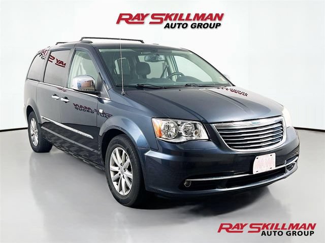Used 2014 Chrysler Town & Country Touring-L FWD image 1