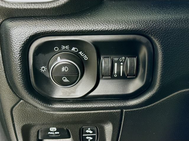 Used 2019 RAM 1500 Big Horn AWD/4WD image 10