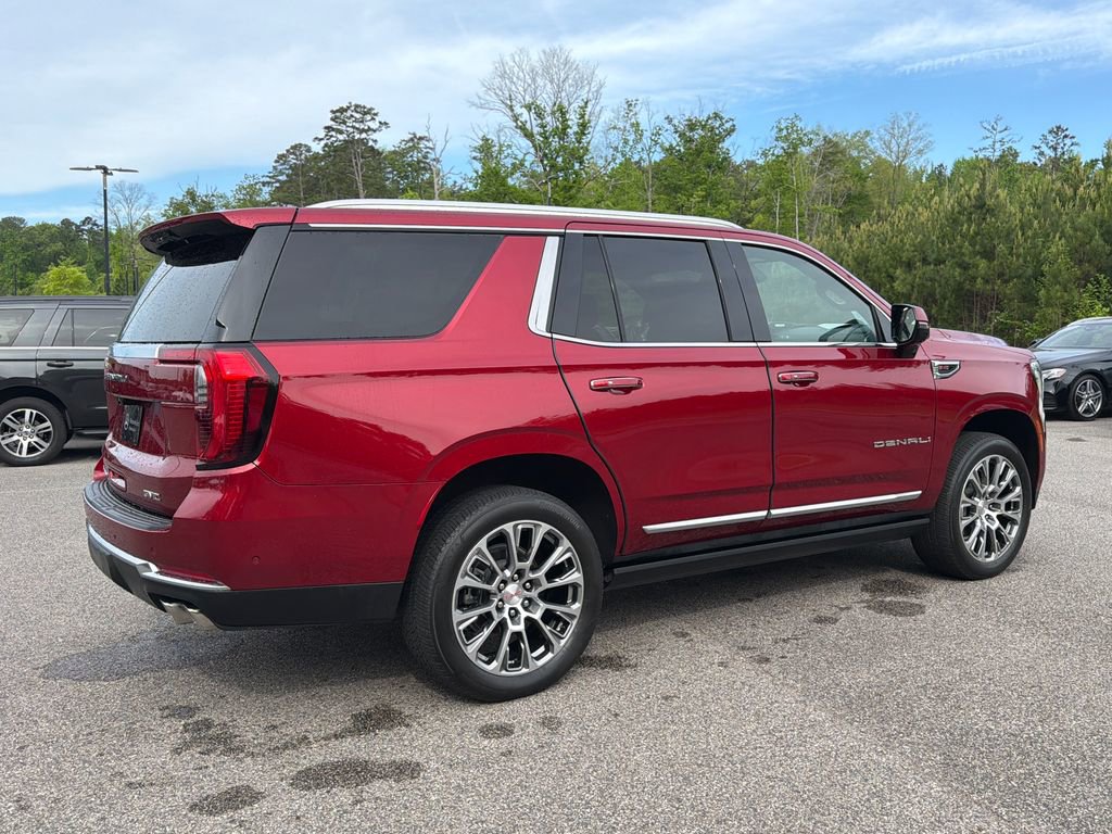 Used 2025 GMC Yukon Denali w/ Denali Reserve Package image 12