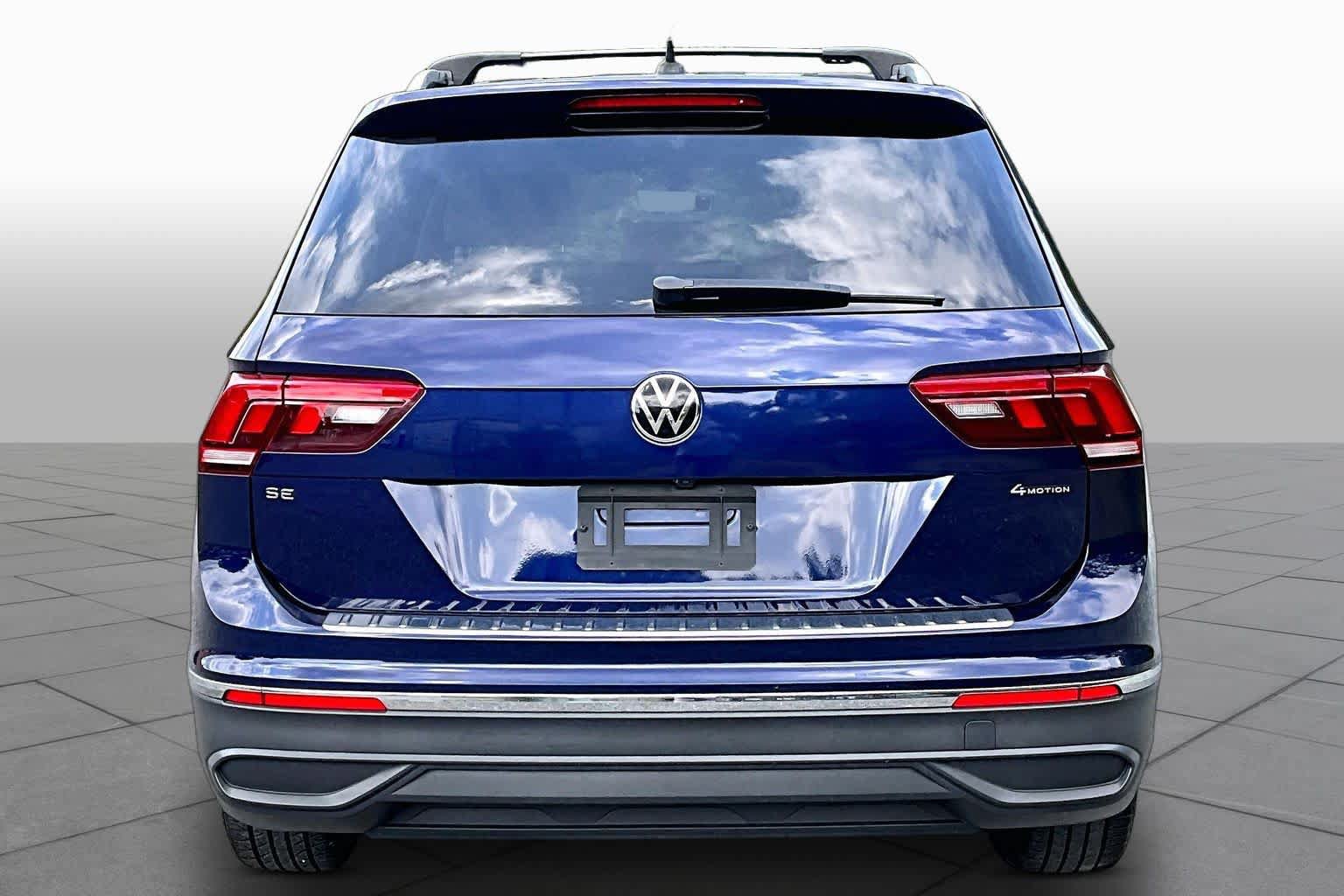 Used 2022 Volkswagen Tiguan SE AWD/4WD image 5