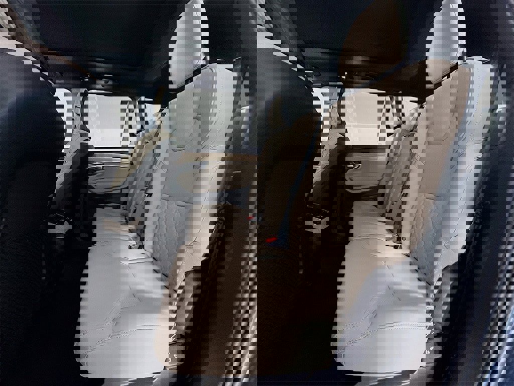 Certified 2026 Volvo XC90 B6 Core image 25