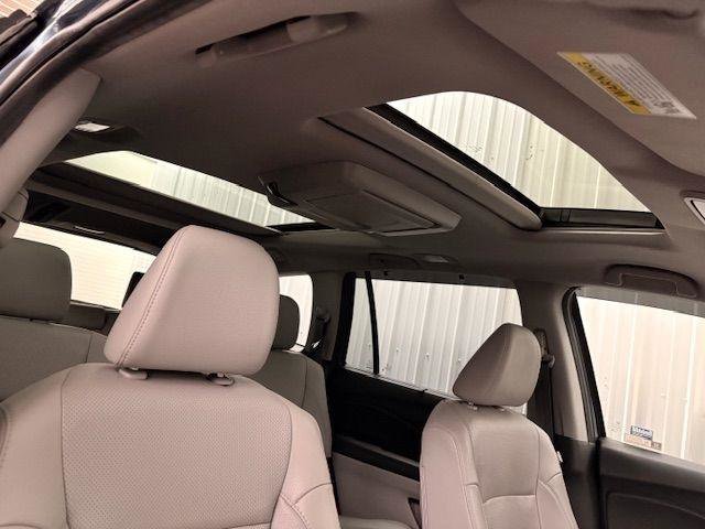 Used 2021 Honda Pilot Elite image 31