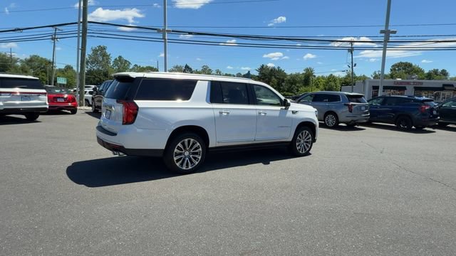 Used 2021 GMC Yukon XL Denali w/ Denali Ultimate Package AWD/4WD image 8