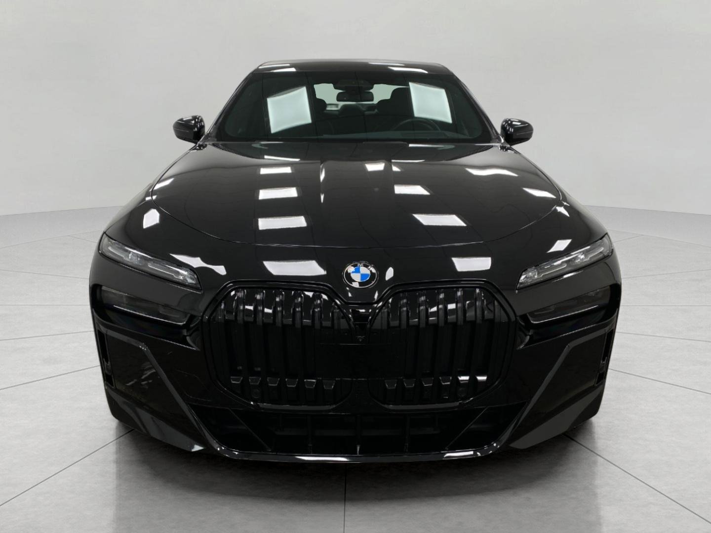 Certified 2023 BMW 760i xDrive w/ Executive Package image 10