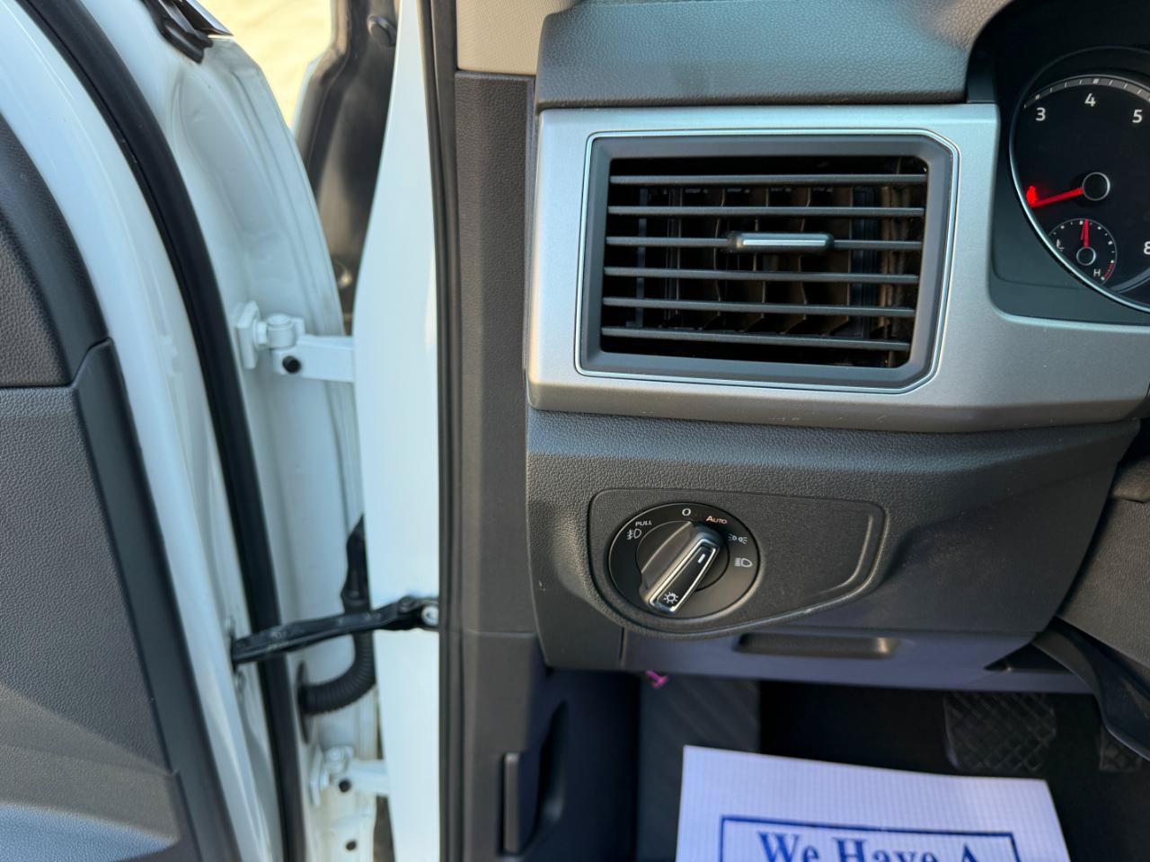 Used 2019 Volkswagen Atlas SE FWD image 16