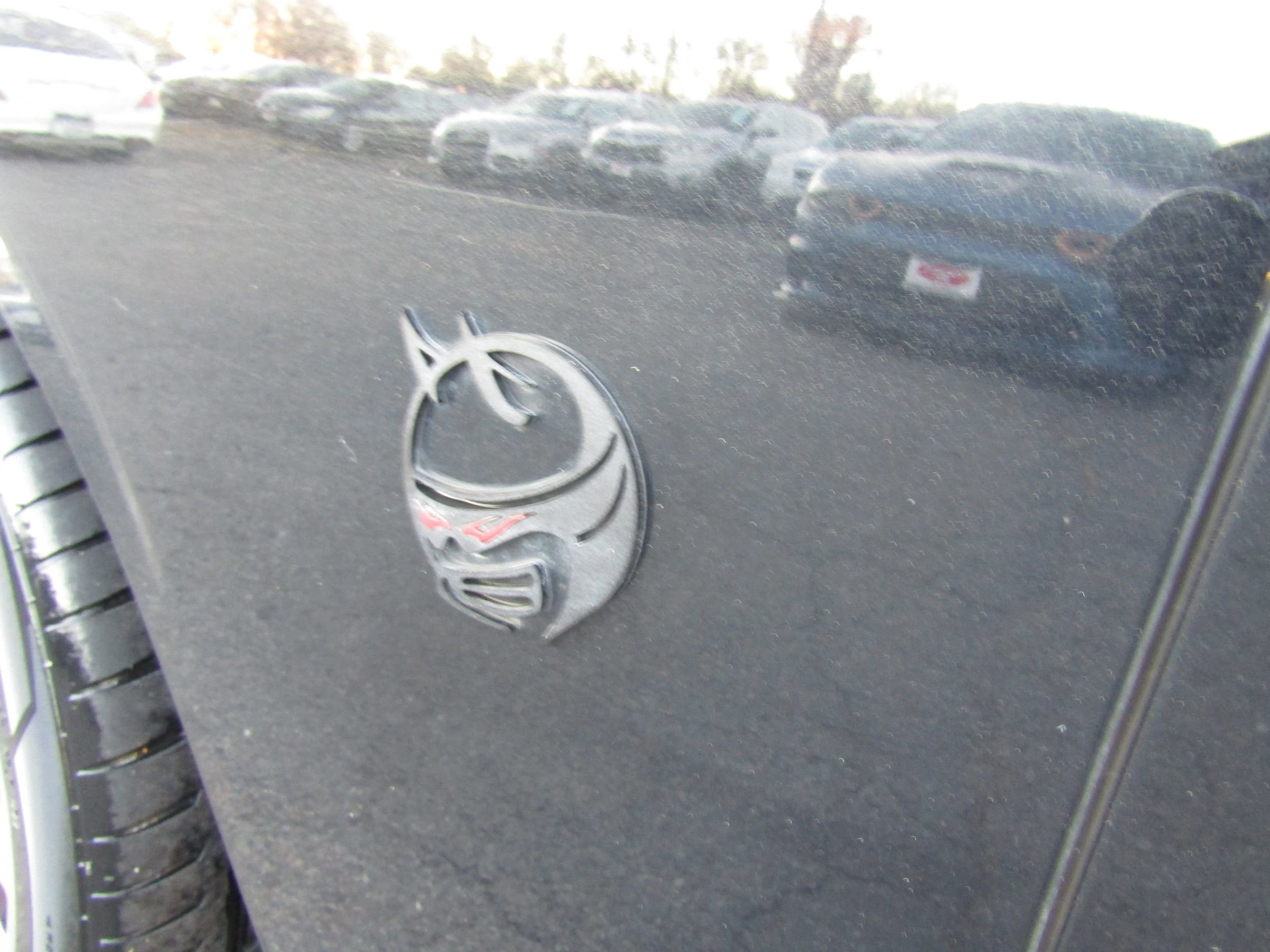 Used 2015 Dodge Challenger SRT w/ Technology Group image 18