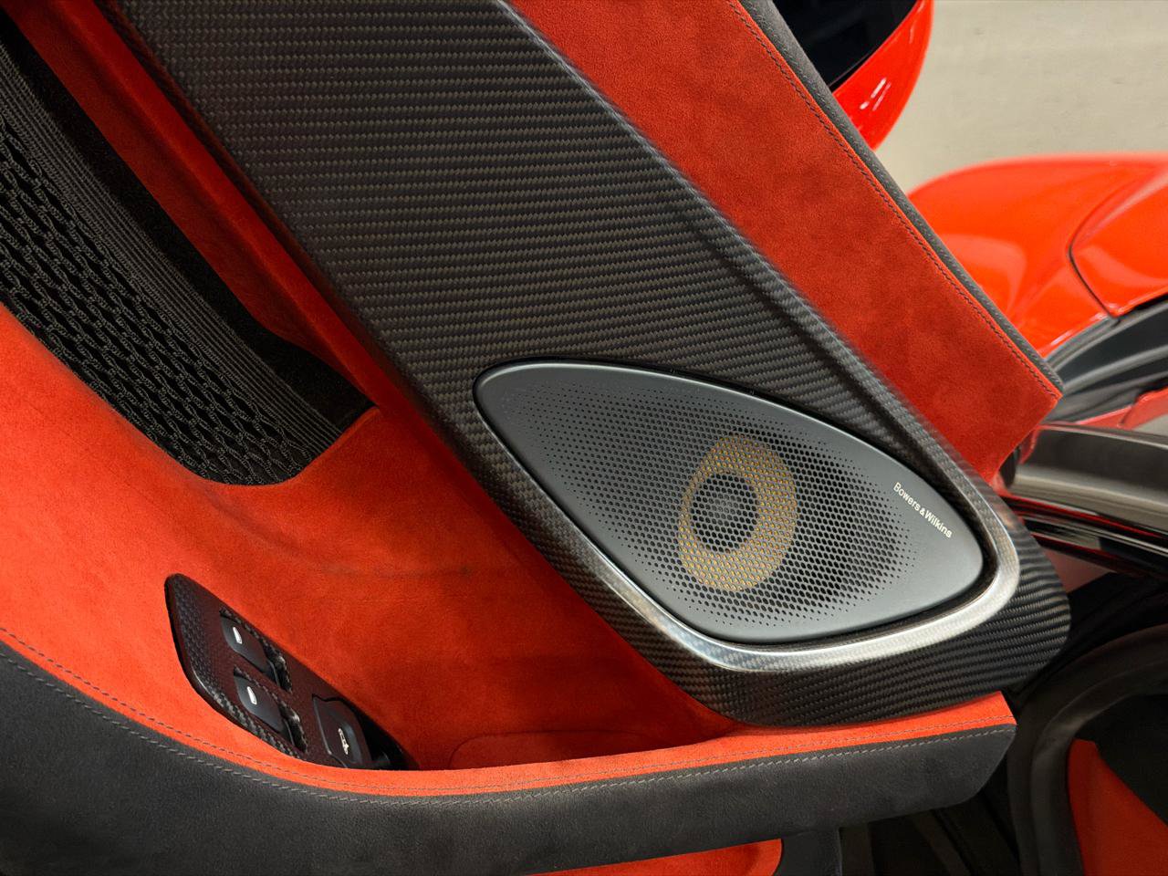 Used 2020 McLaren 600LT Spider RWD image 19