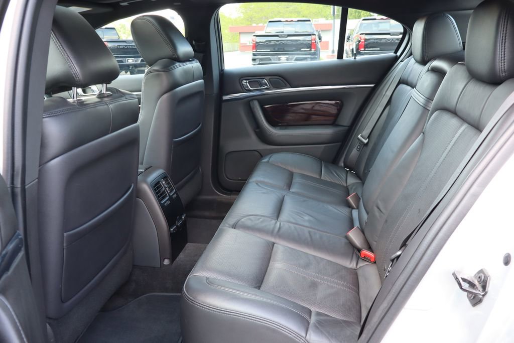 Used 2012 Lincoln MKS AWD image 27