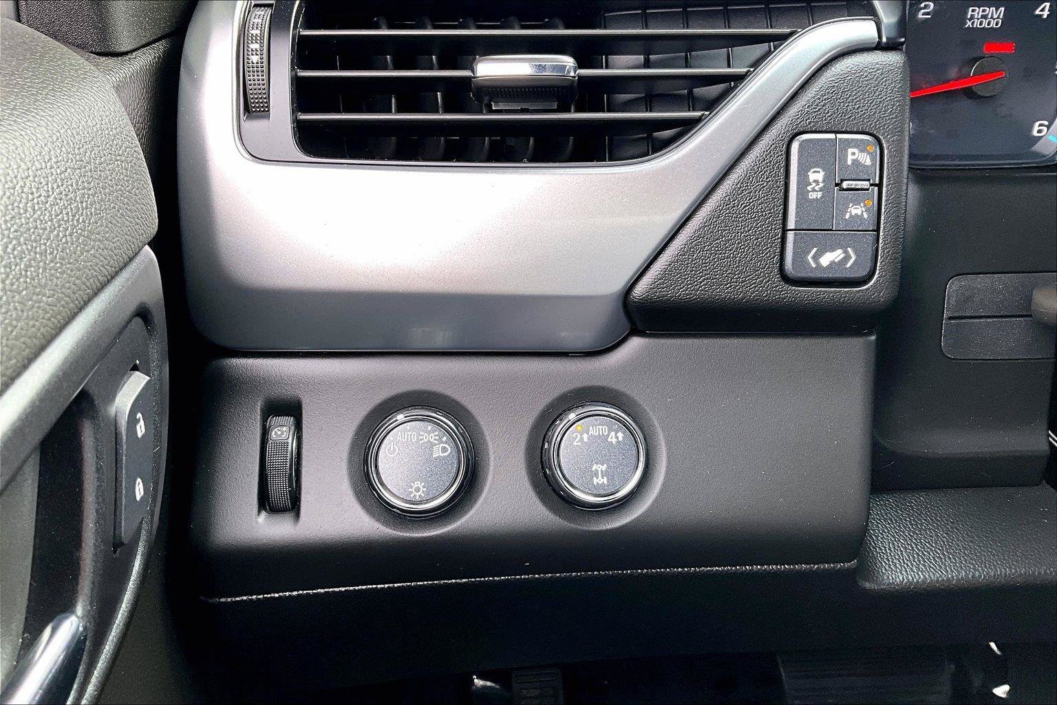 Used 2020 Chevrolet Tahoe LT AWD/4WD image 16
