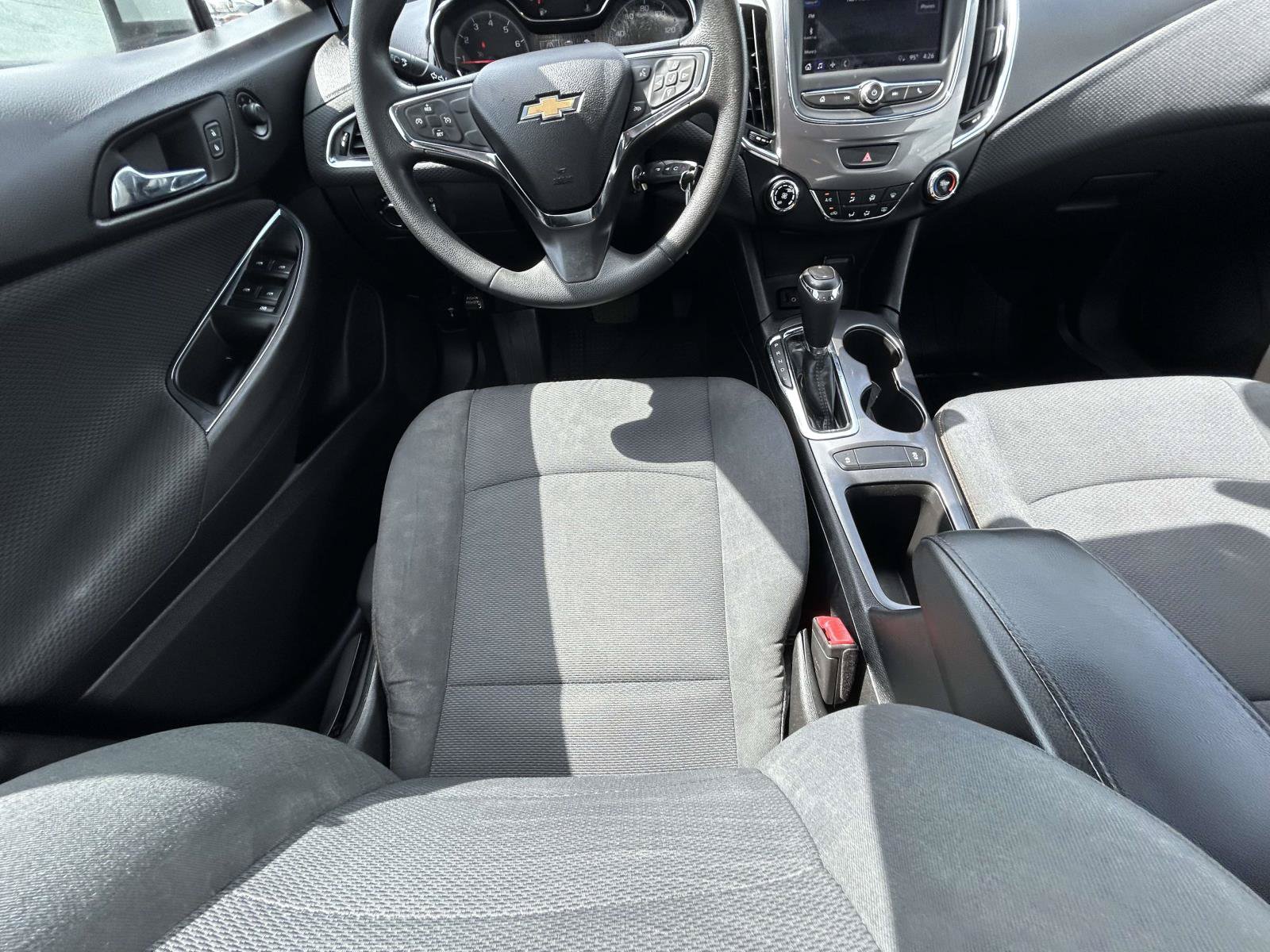 Used 2019 Chevrolet Cruze LS w/ LS Convenience Package FWD image 13