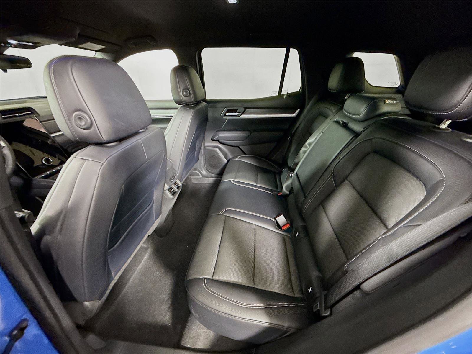 New 2026 GMC Terrain Elevation w/ Elevation Premium Package AWD/4WD image 33