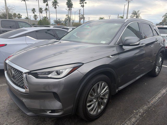 Used 2023 INFINITI QX50 Luxe image 3