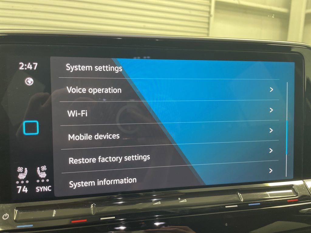 Used 2024 Volkswagen Atlas SE FWD image 13