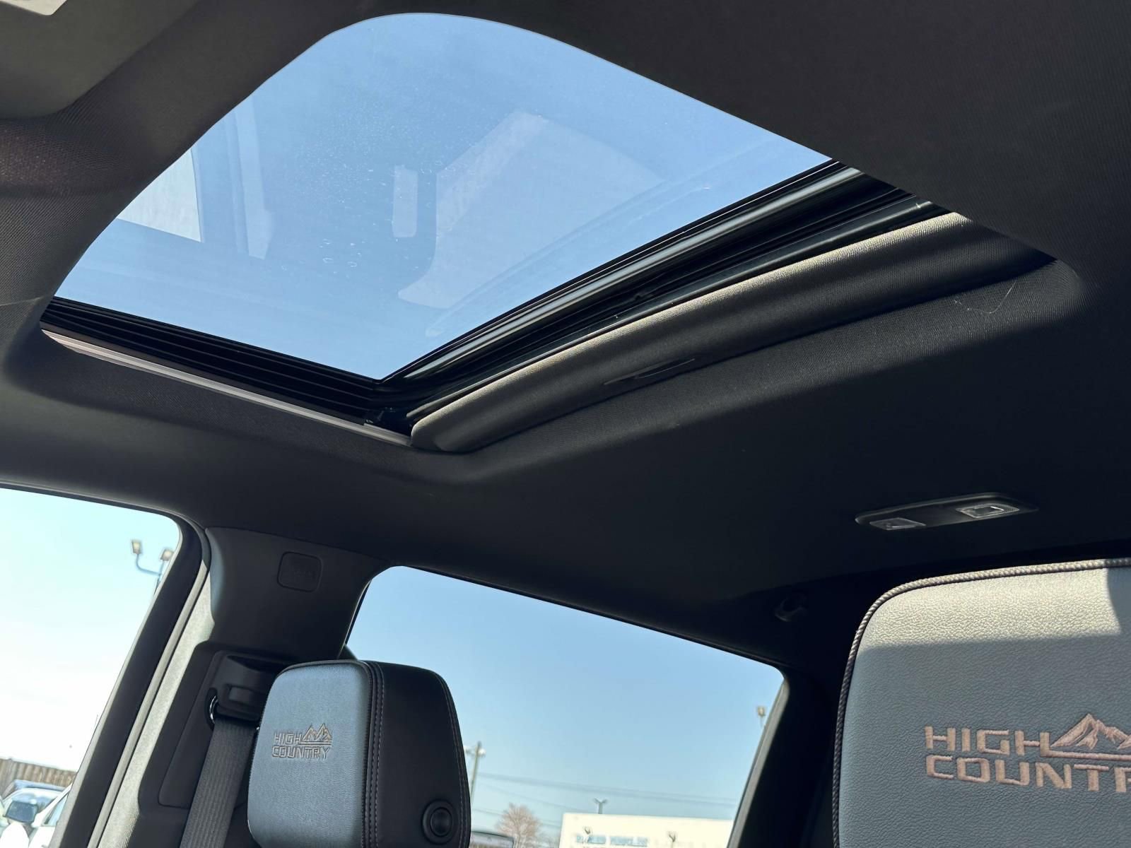 Used 2024 Chevrolet Silverado 1500 High Country w/ High Country Premium Package image 9