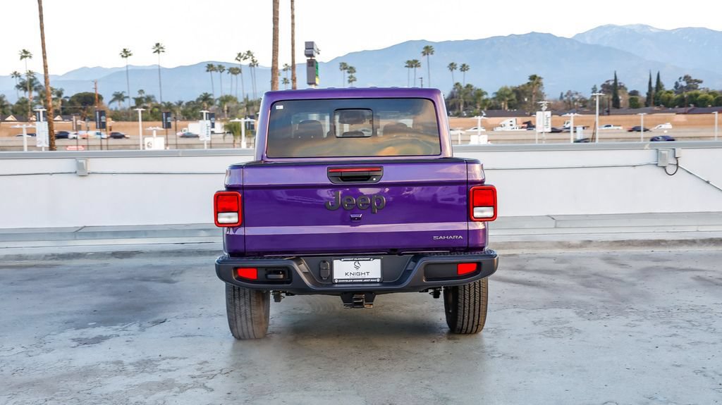 New 2026 Jeep Gladiator Sport AWD/4WD image 8