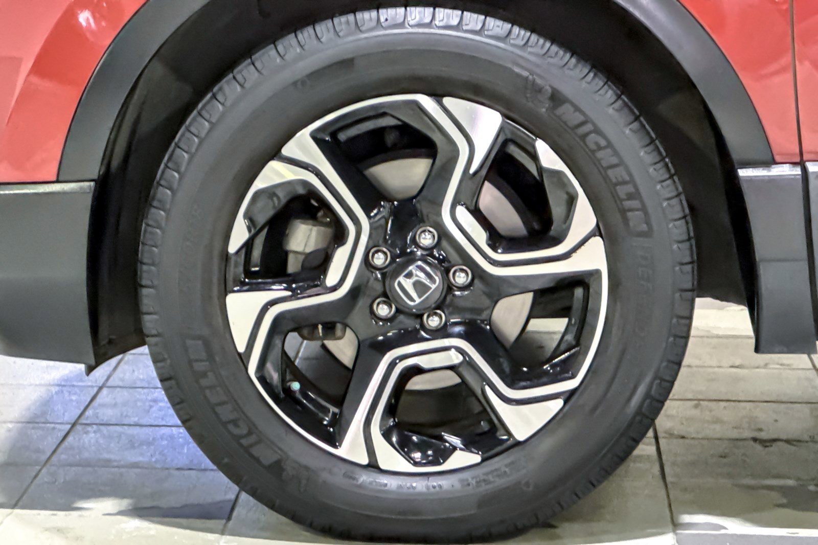 Certified 2018 Honda CR-V Touring image 11