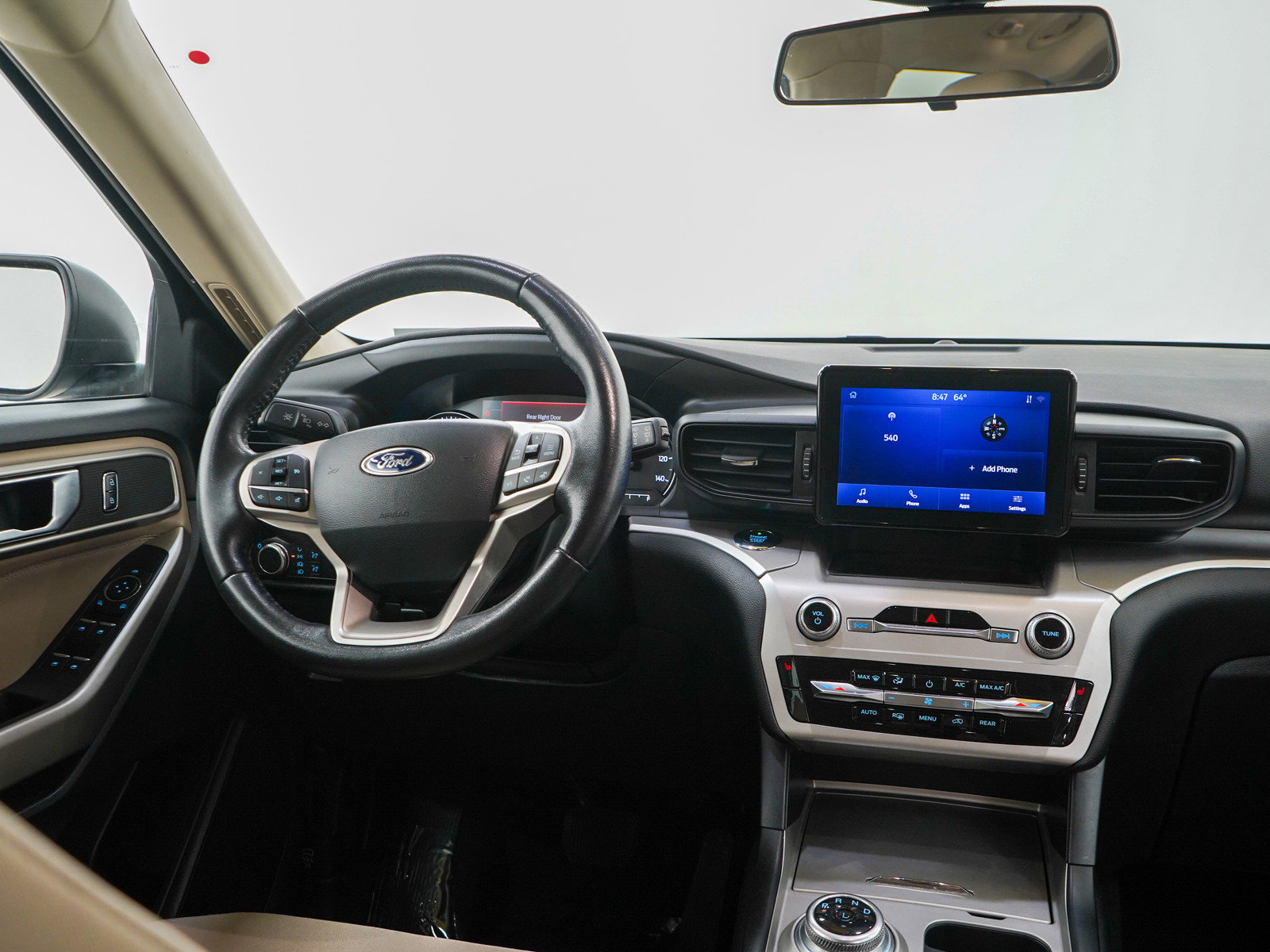 Used 2021 Ford Explorer XLT image 14