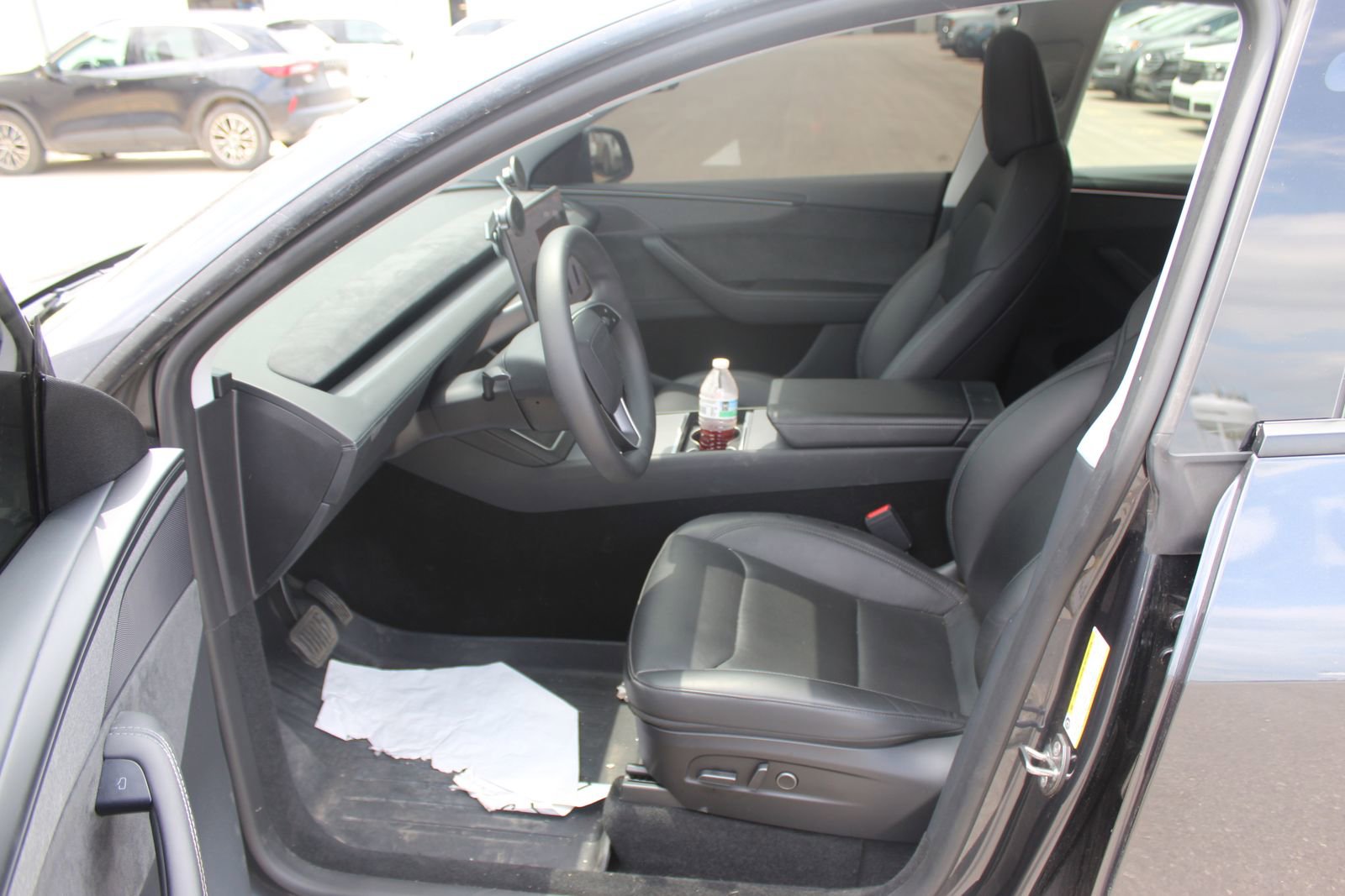 Used 2026 Tesla Model Y AWD image 9