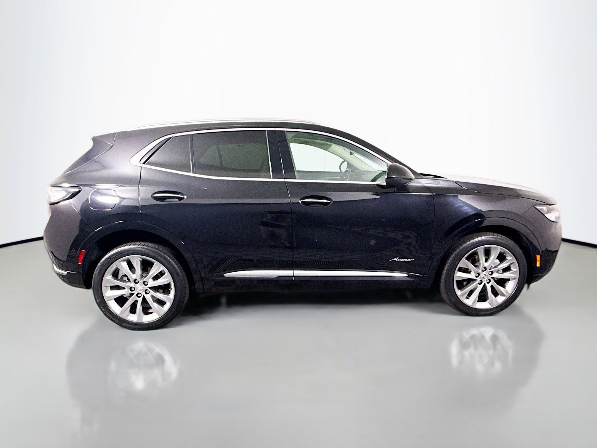Used 2023 Buick Envision Avenir image 11
