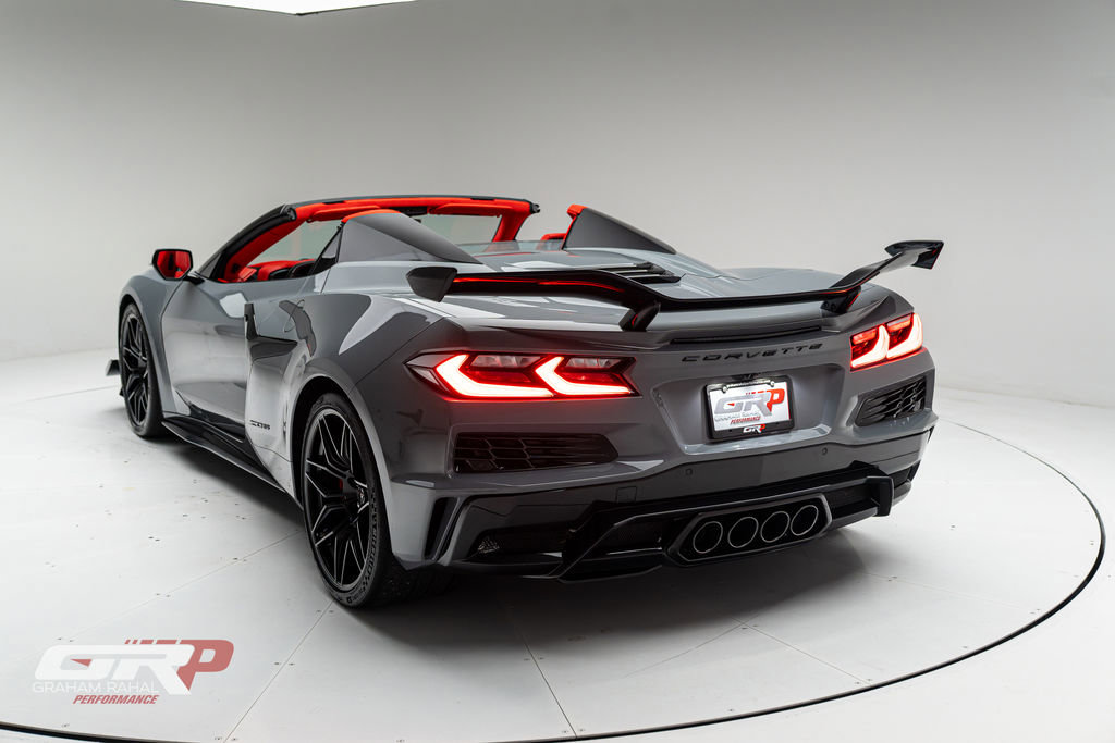 Used 2025 Chevrolet Corvette Z06 w/ Z07 Performance Package image 5
