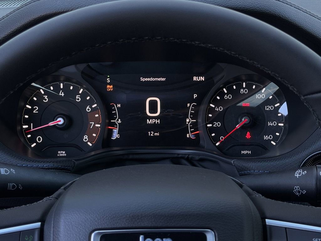 New 2026 Jeep Compass Latitude image 13