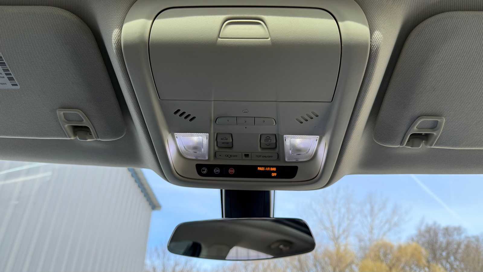 Used 2017 Cadillac XT5 Luxury FWD image 25