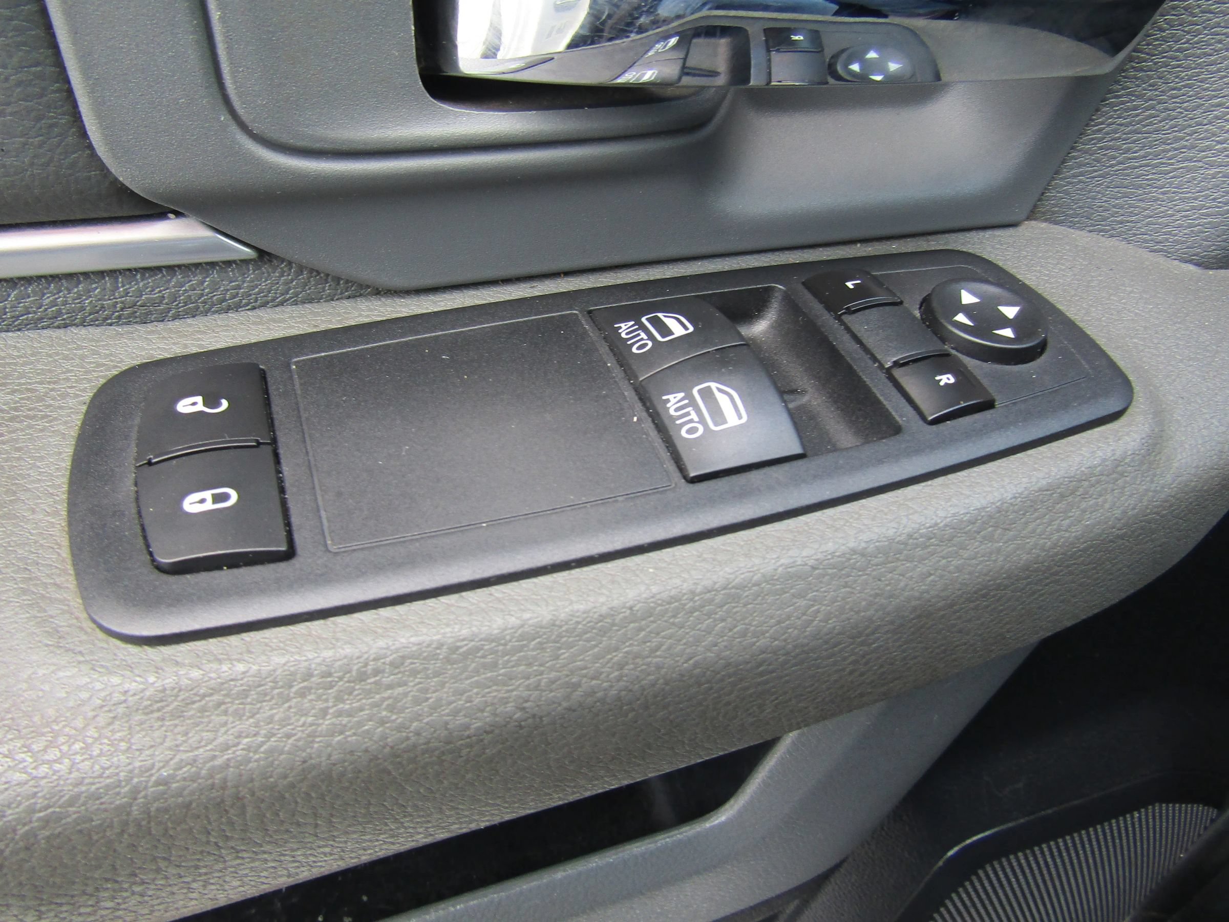 Used 2014 RAM 1500 Tradesman w/ Power & Remote Entry Group RWD image 28
