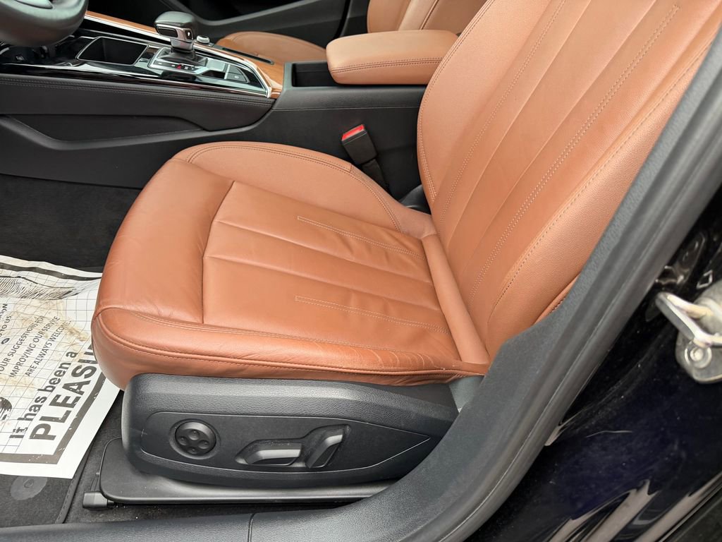 Used 2022 Audi A4 2.0T Premium Plus w/ Premium Plus Package AWD/4WD image 12