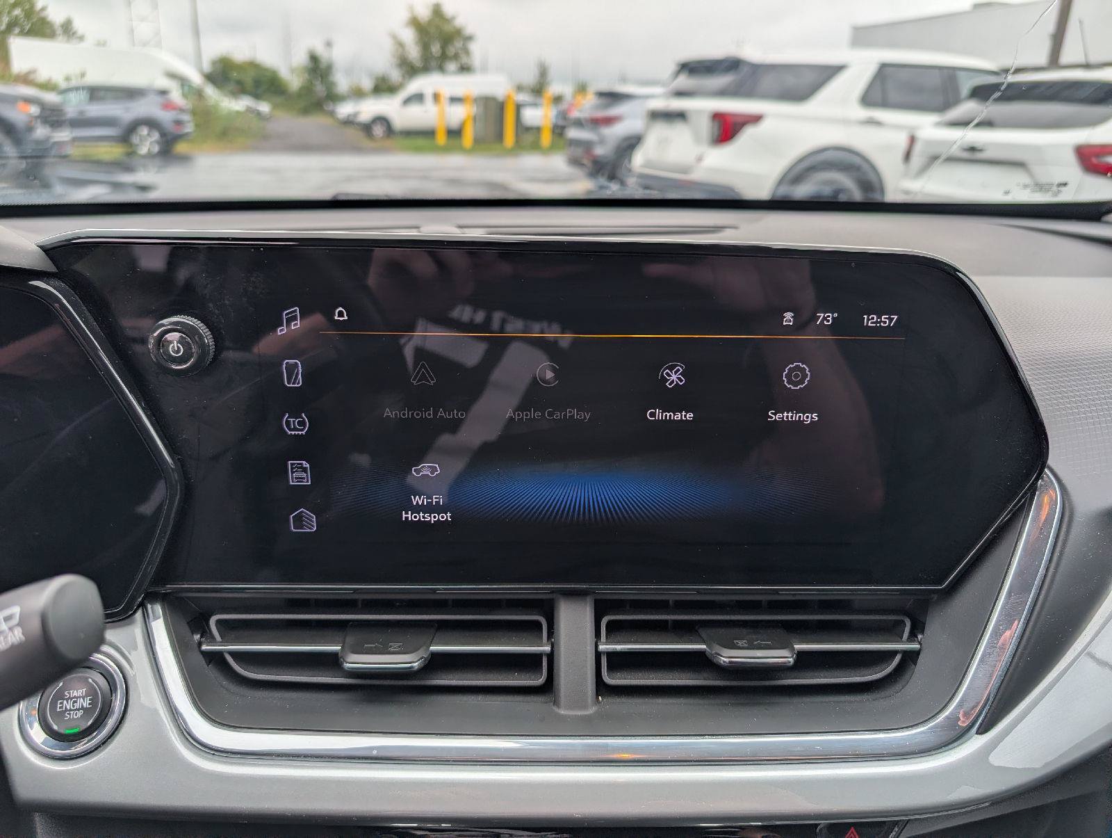 Used 2025 Chevrolet Trax LT w/ Driver Confidence Package FWD image 14